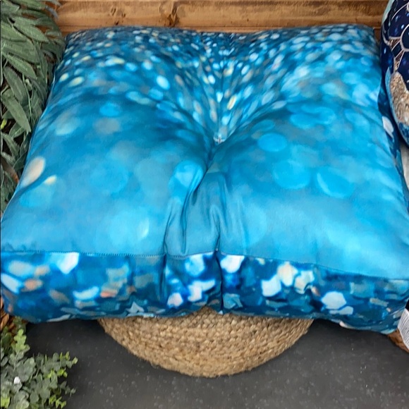 New Aquios Floor Pillow - Picture 4 of 9